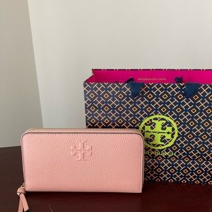 Tory Burch wallet in pink moon